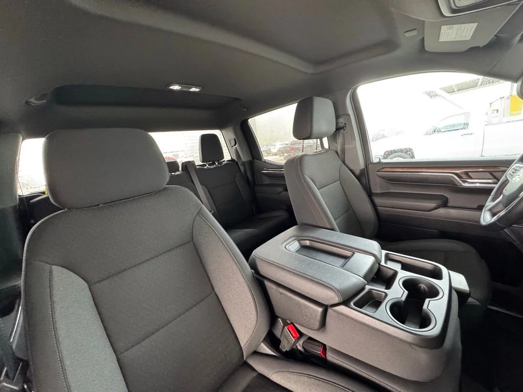Used 2024 Gray Chevrolet LT image 18