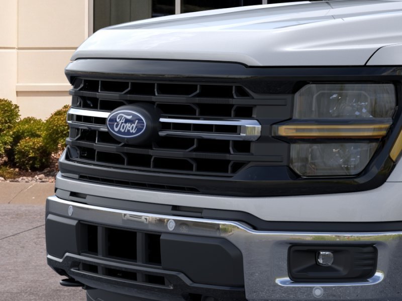 New 2026 Iconic Silver Metallic Ford XLT image 17