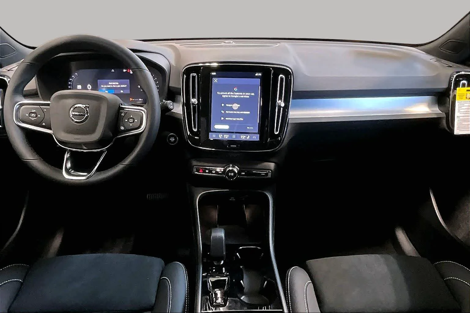 New 2026 VAPOUR GREY Volvo Ultra Black Edition image 7