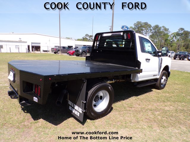 New 2026 Oxford White Ford F-350® XL image 7