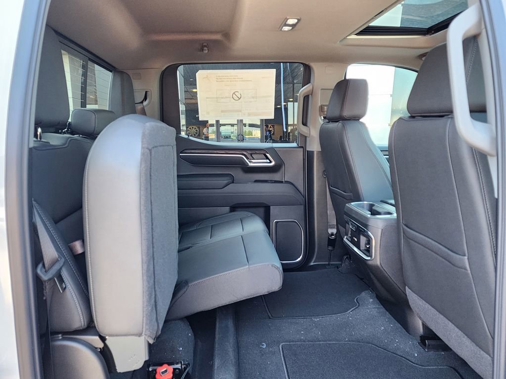 2026 GMC Sierra 1500 SLT - Photo 45
