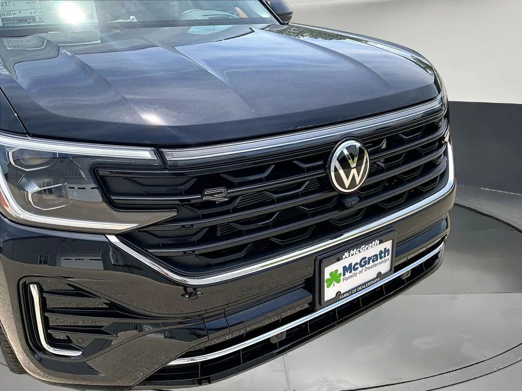 New 2026 Black Volkswagen 2.0T SEL Premium R-Line image 30
