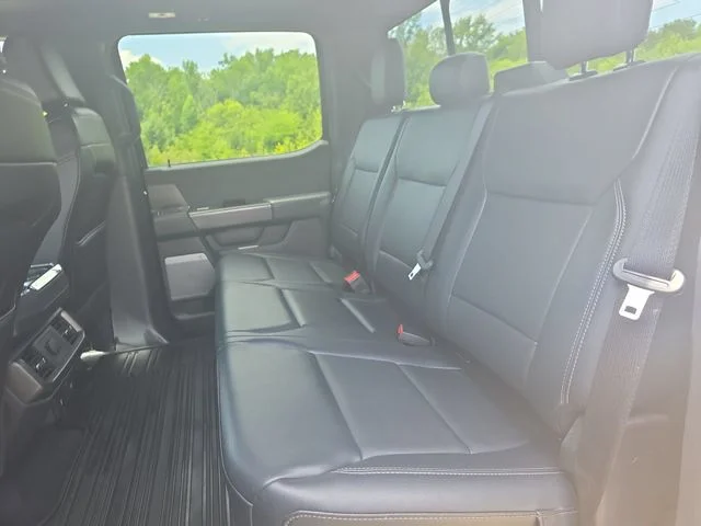 Used 2024 Black Ford XLT image 14