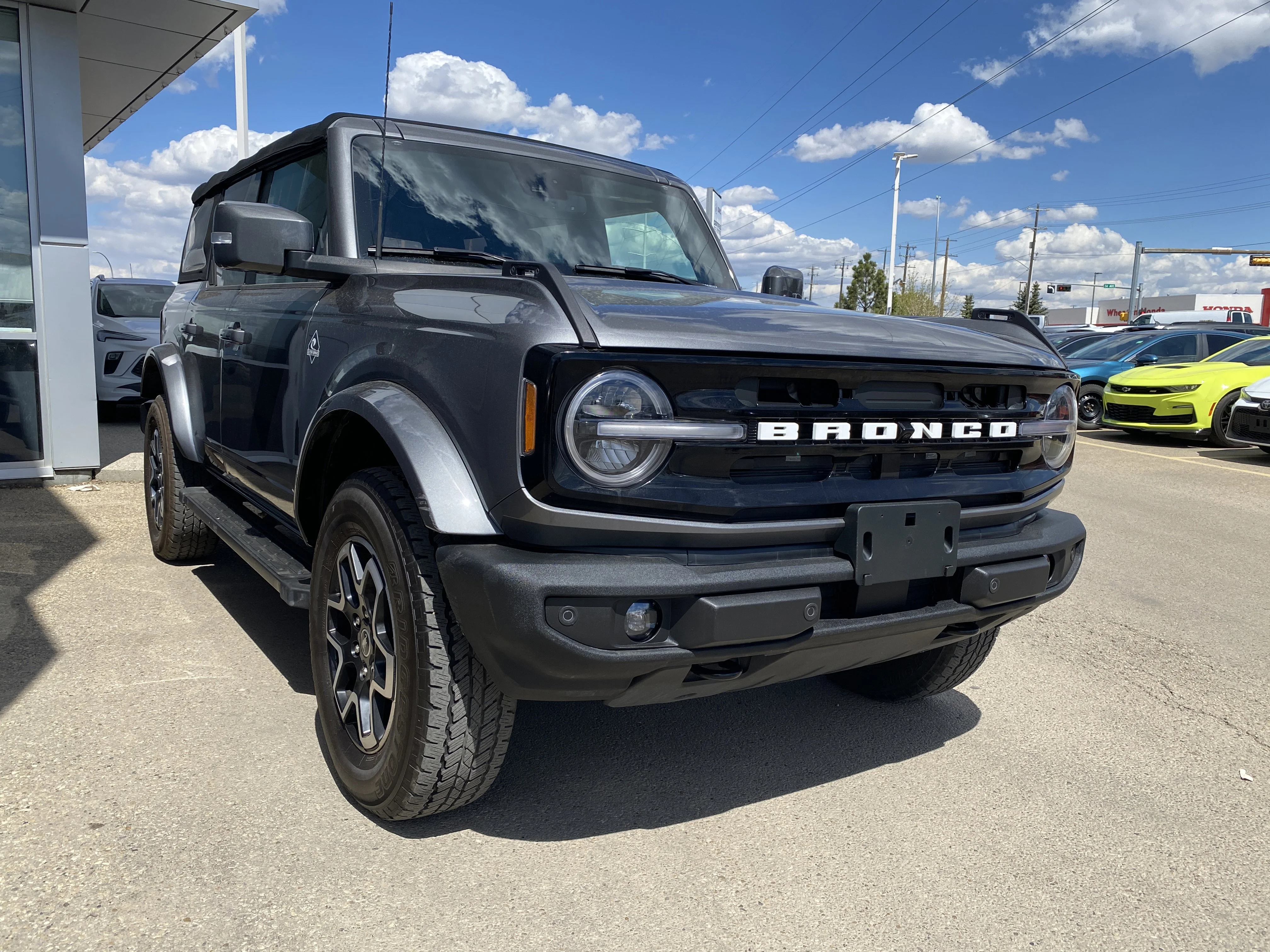 Certified Used 2021 Gray Ford Base 4 Door Advanced 4x4 * SOFT TOP * 2 TONE LEATHER * NAVIGATION * image 6