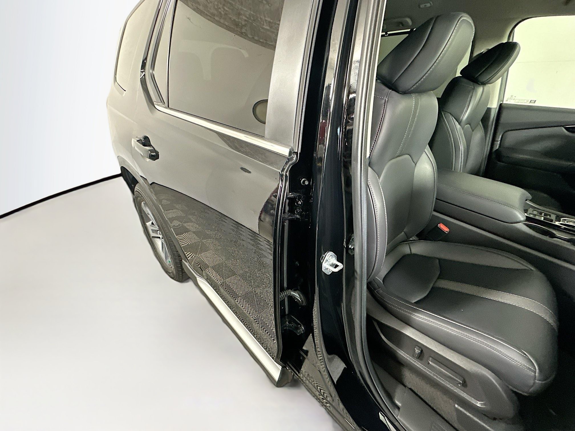 Used 2025 Silver Honda EX-L image 28