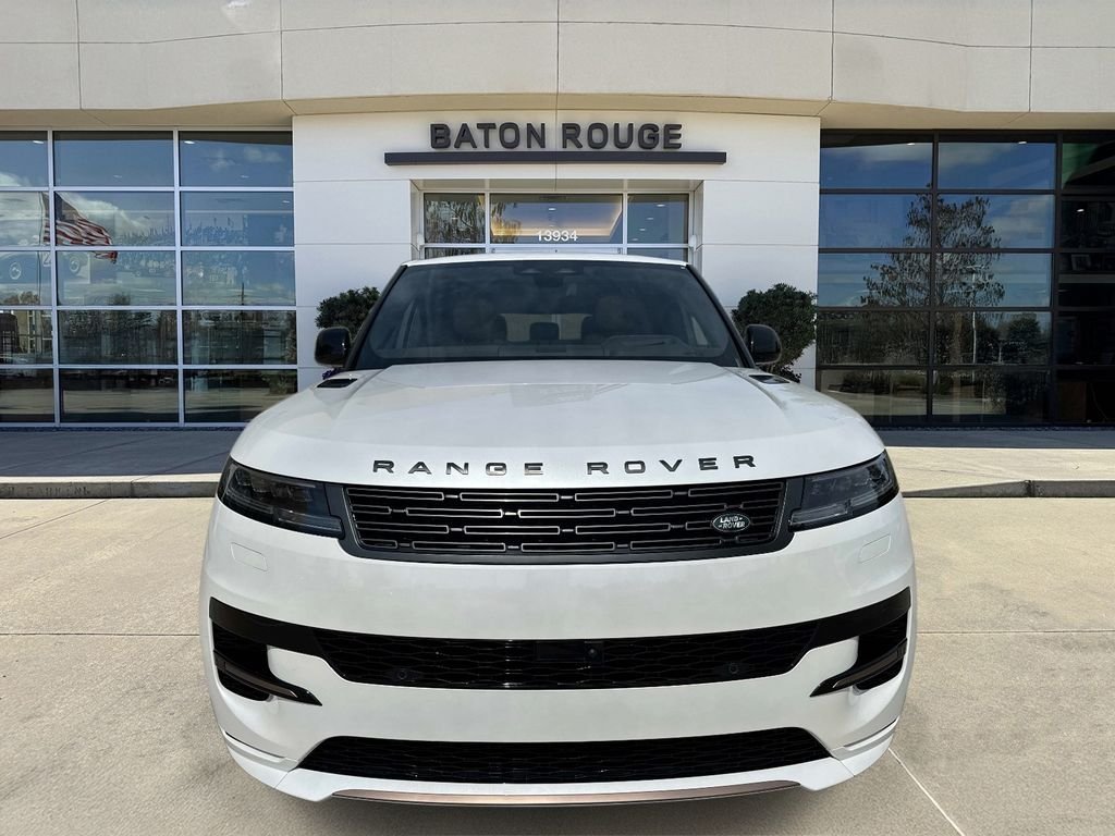 New 2026 Ostuni Pearl White LAND ROVER Dynamic SE image 2