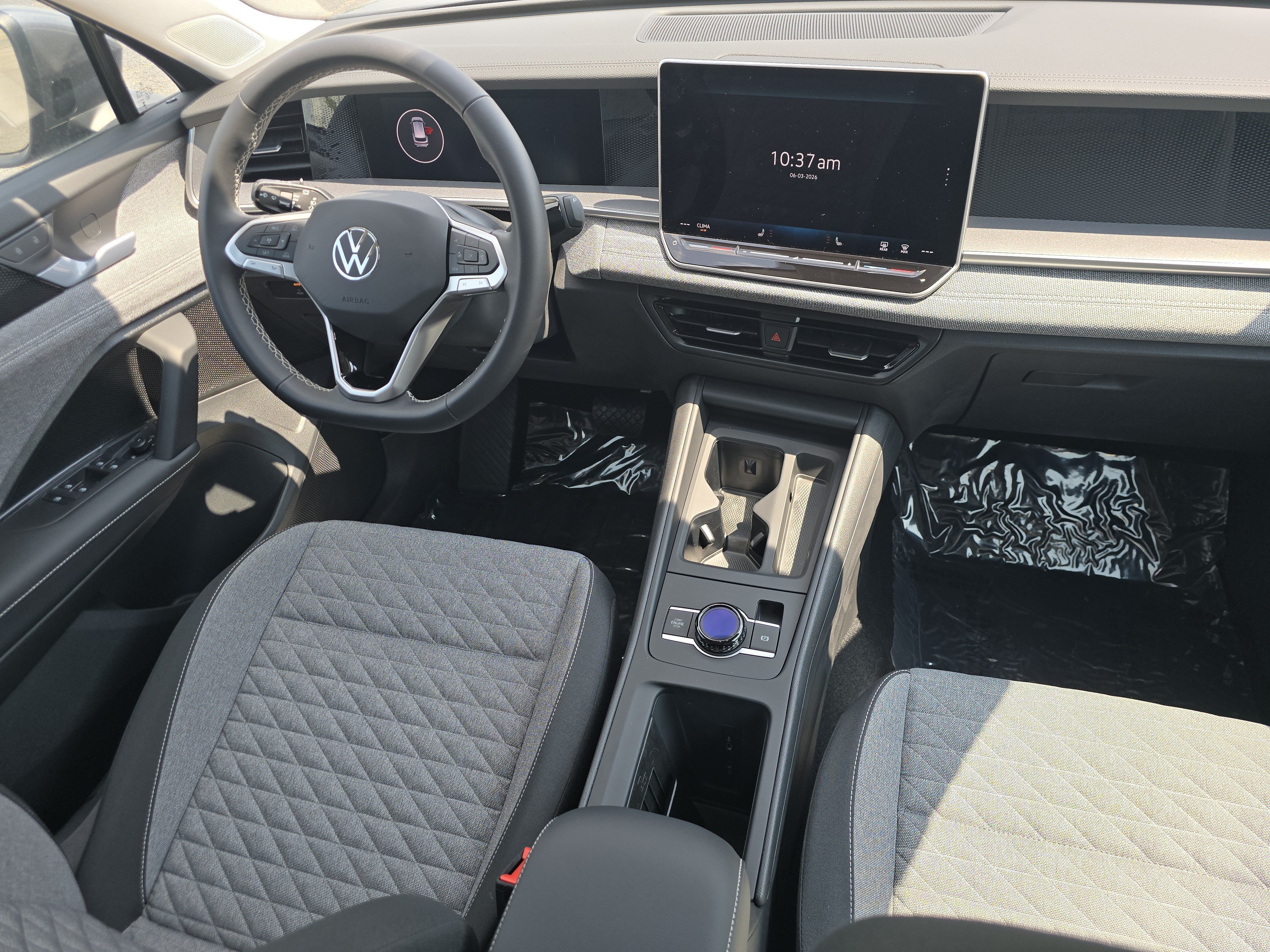 New 2026 Platinum Gray Metallic Volkswagen S image 17