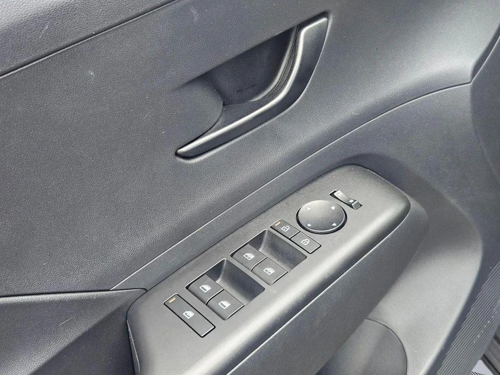 Used 2025 Denim Blue Pearl Hyundai SEL Convenience image 11