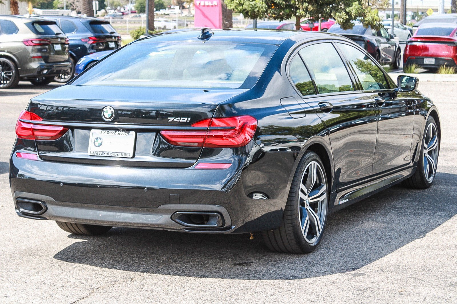 Used 2019 Black Sapphire Metallic BMW 740i image 6
