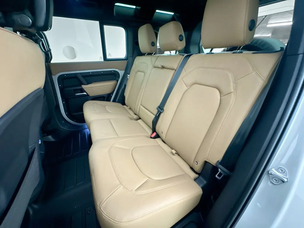 New 2026 Borasco Grey Land Rover X-Dynamic SE image 25