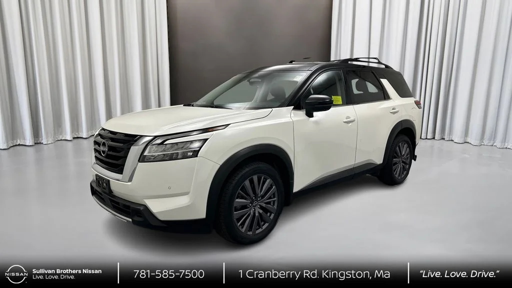 Used 2023 White Nissan SL image 1