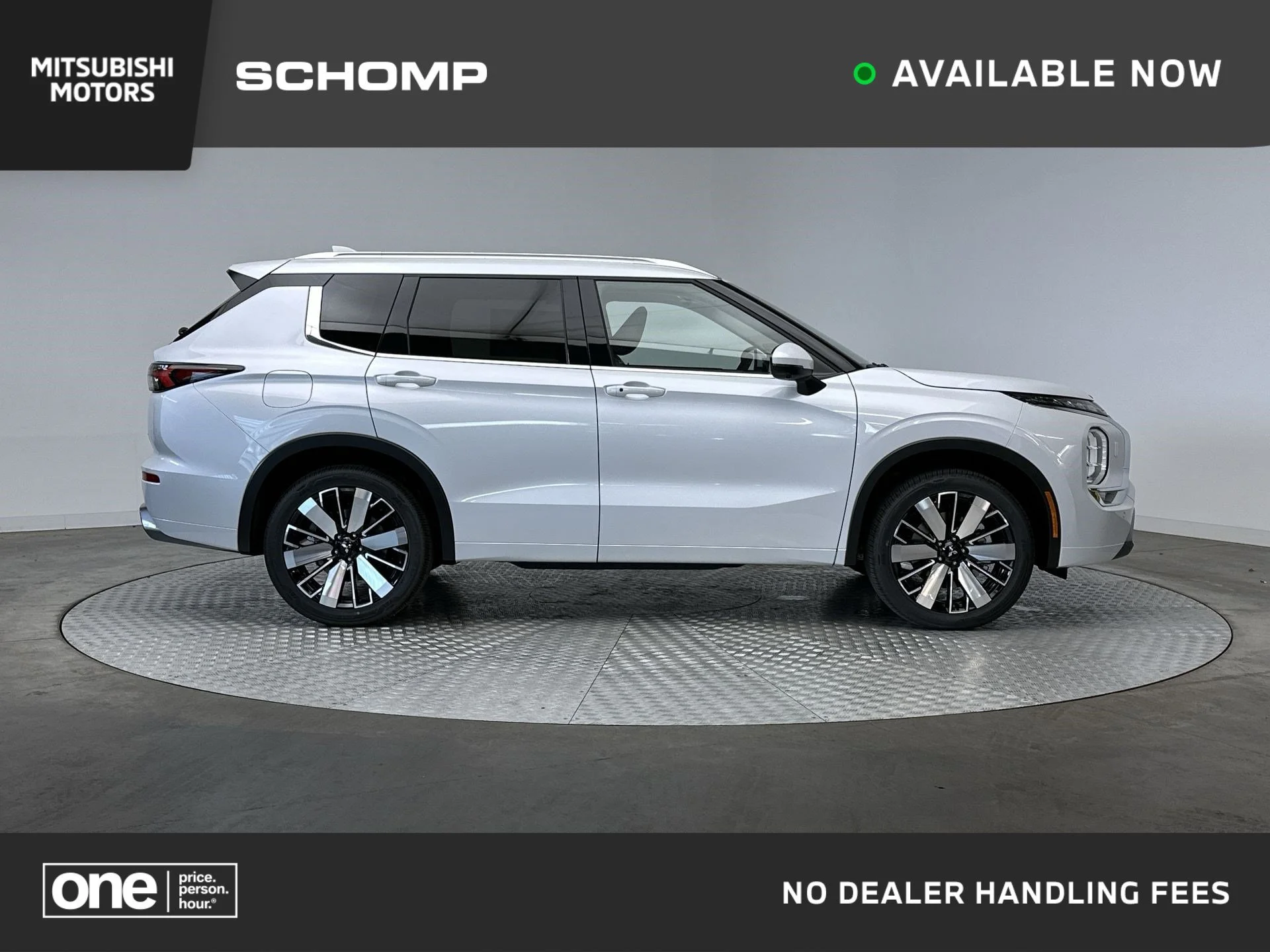 New 2026 White Diamond Mitsubishi SEL image 1