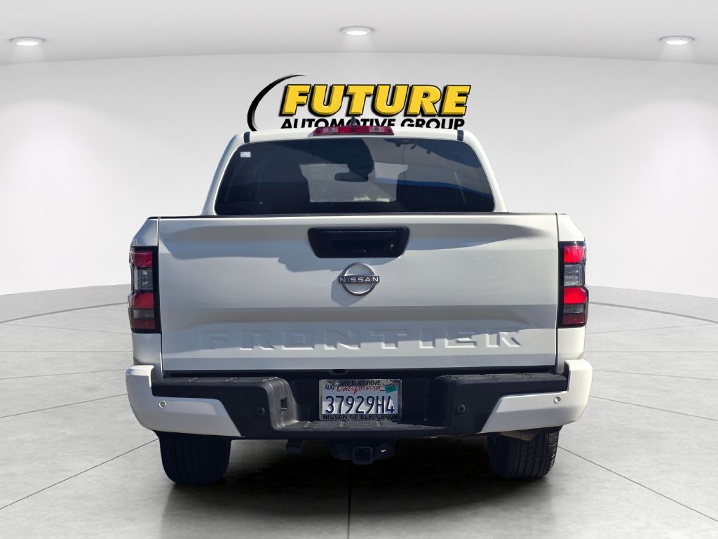 Used 2025 White Nissan SV image 5