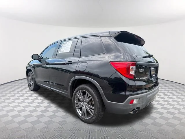 Used 2021 Black Honda AWD EX-L image 7