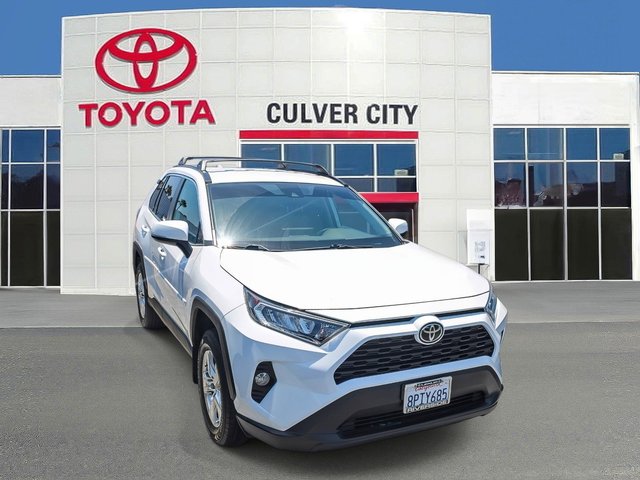 2020 Toyota RAV4 XLE