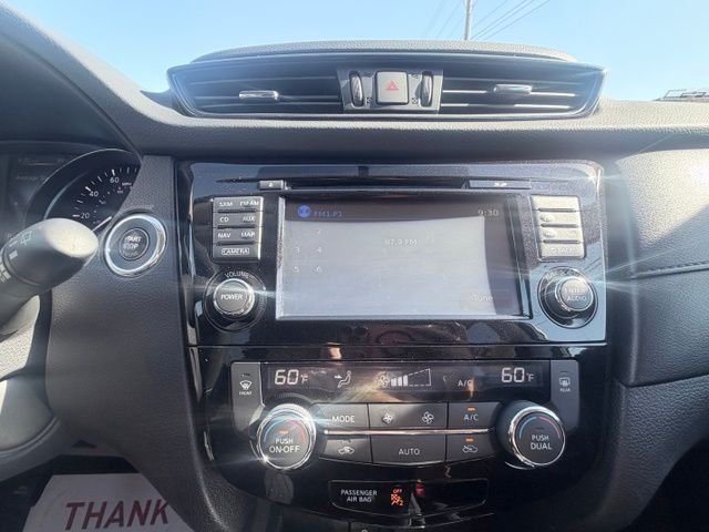 2017 Nissan Rogue SV - Photo 15