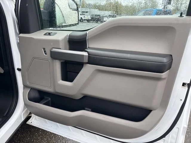 Used 2017 Oxford White Ford XLT image 8