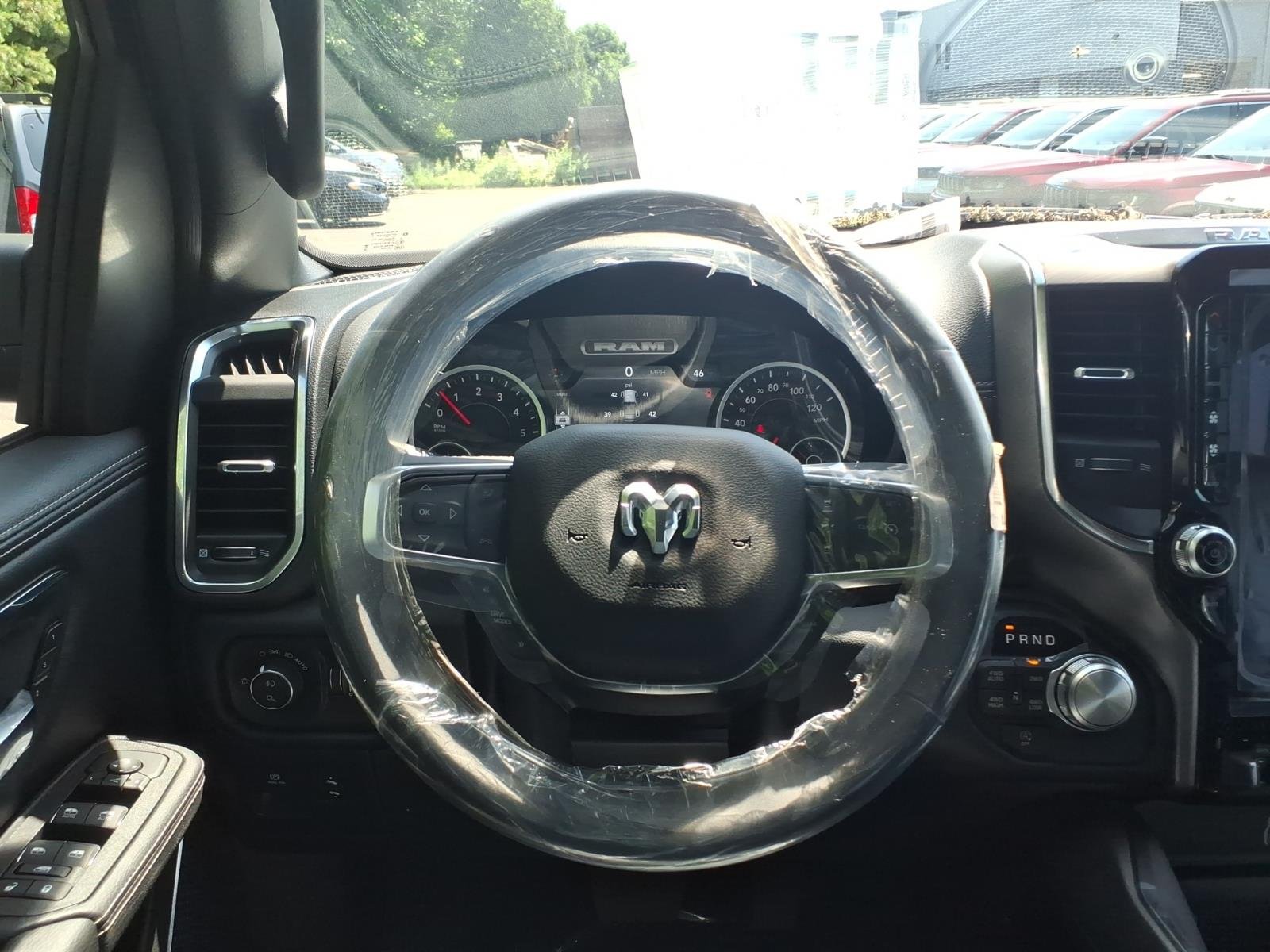 New 2026 Granite Crystal Metallic Clear-Coat Exterior Paint RAM Laramie image 9
