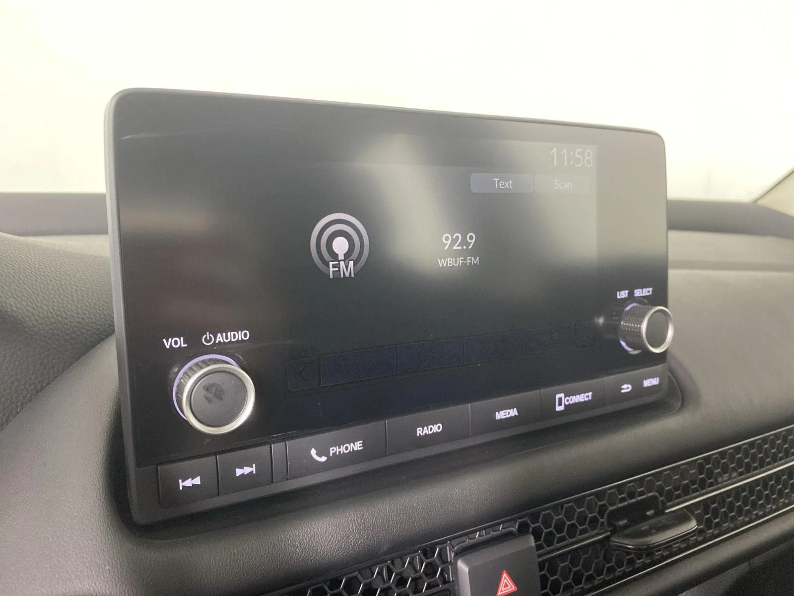 Used 2024 Platinum White Pearl Honda LX image 18
