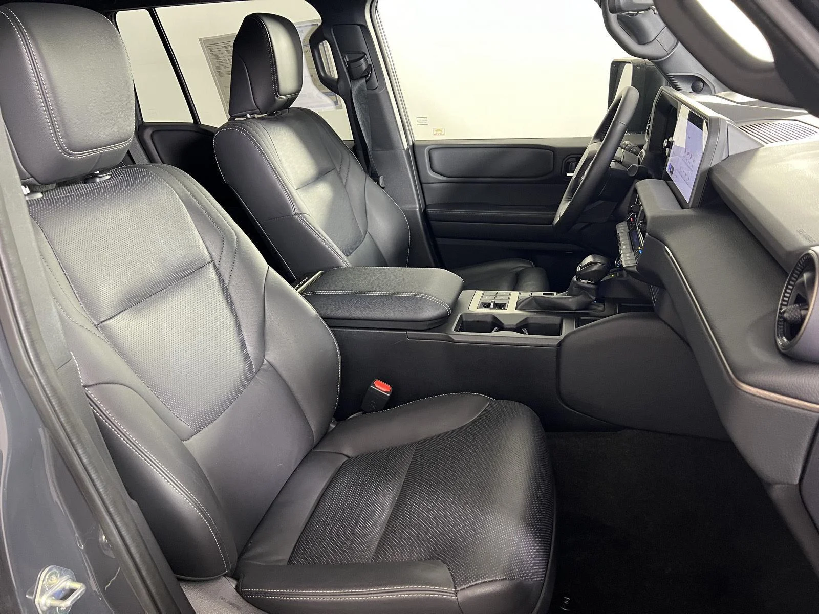 Used 2025 Underground Toyota Base image 24
