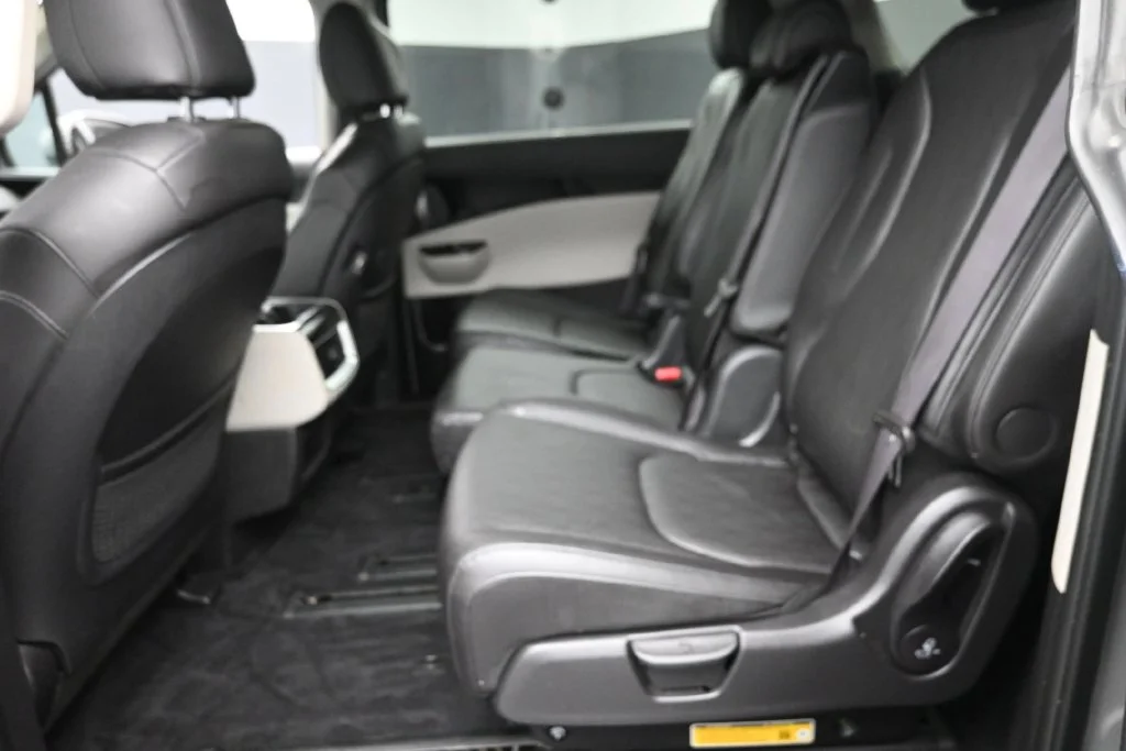 Used 2024 White Kia EX image 14