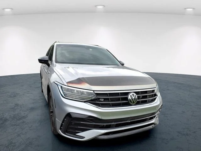 Used 2022 Silver Volkswagen 2.0T SE R-Line Black image 8