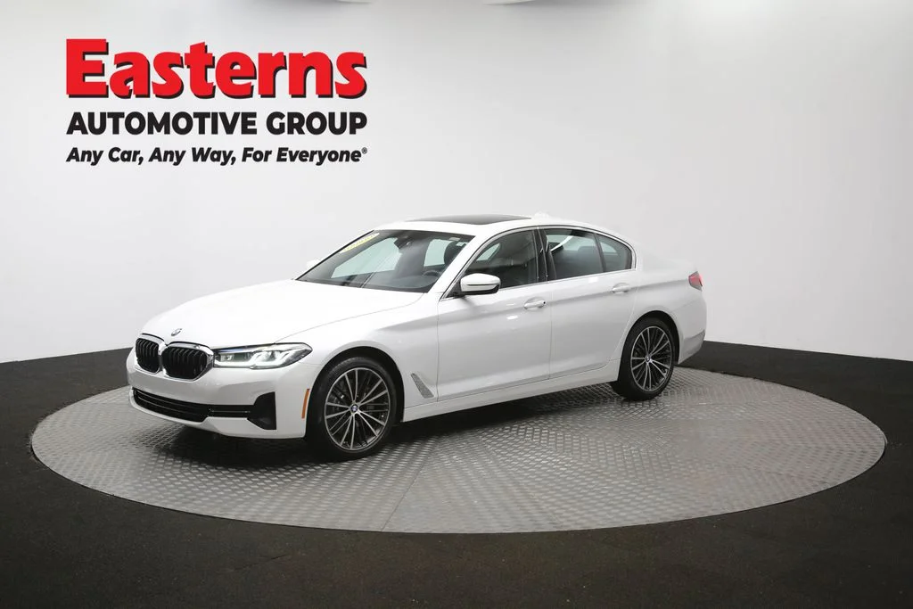 Used 2022 White BMW 530i xDrive image 60