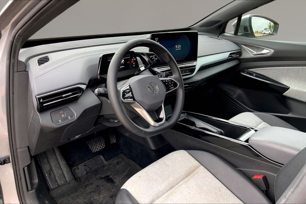 Certified Used 2023 Silver Mist Metallic Volkswagen Pro image 14