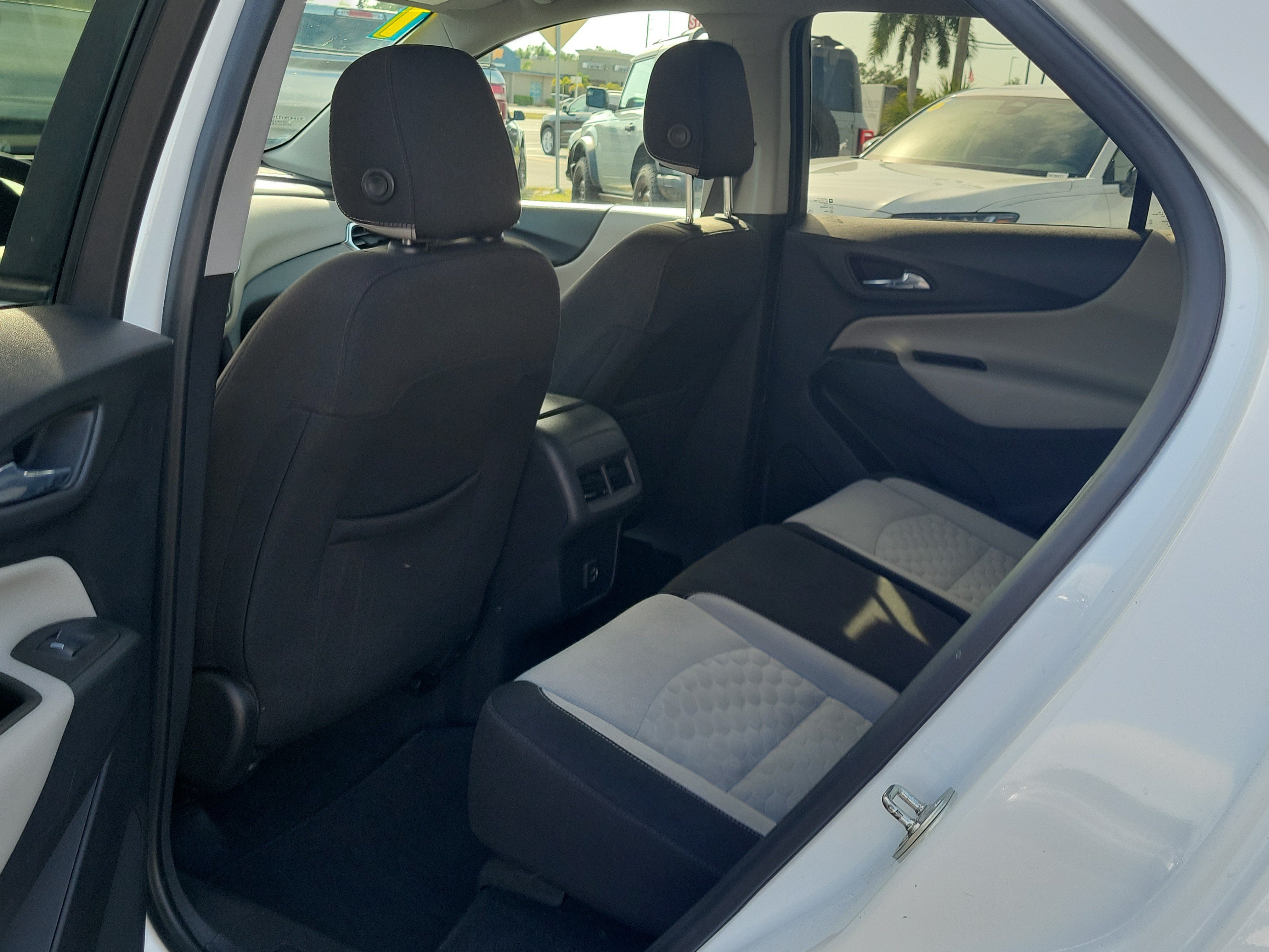 Used 2021 Summit White Chevrolet LS image 13