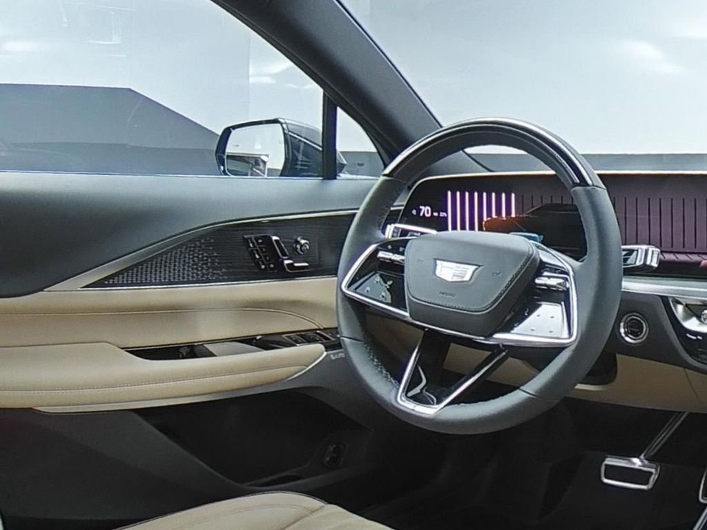 2025 Cadillac LYRIQ Luxury 3 - Photo 9
