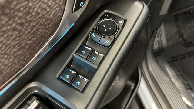 Used 2025 Gray Metallic Ford Tremor image 21
