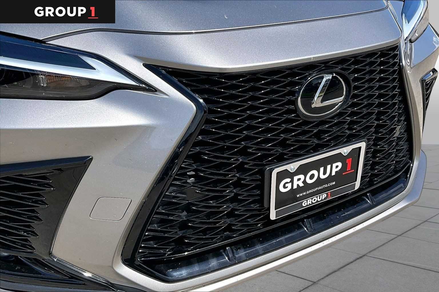 Used 2024 Atomic Silver Lexus F SPORT Handling image 27