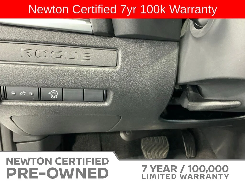 Certified Used 2025 Everest White Pearl Nissan S image 29