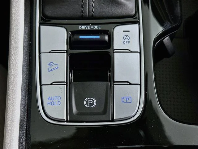 New 2026 Hyundai TUCSON SE