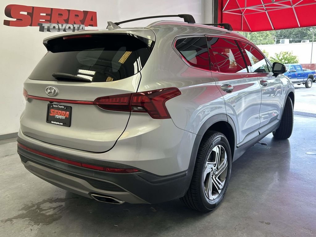 Used 2023 Silver Hyundai SEL image 3