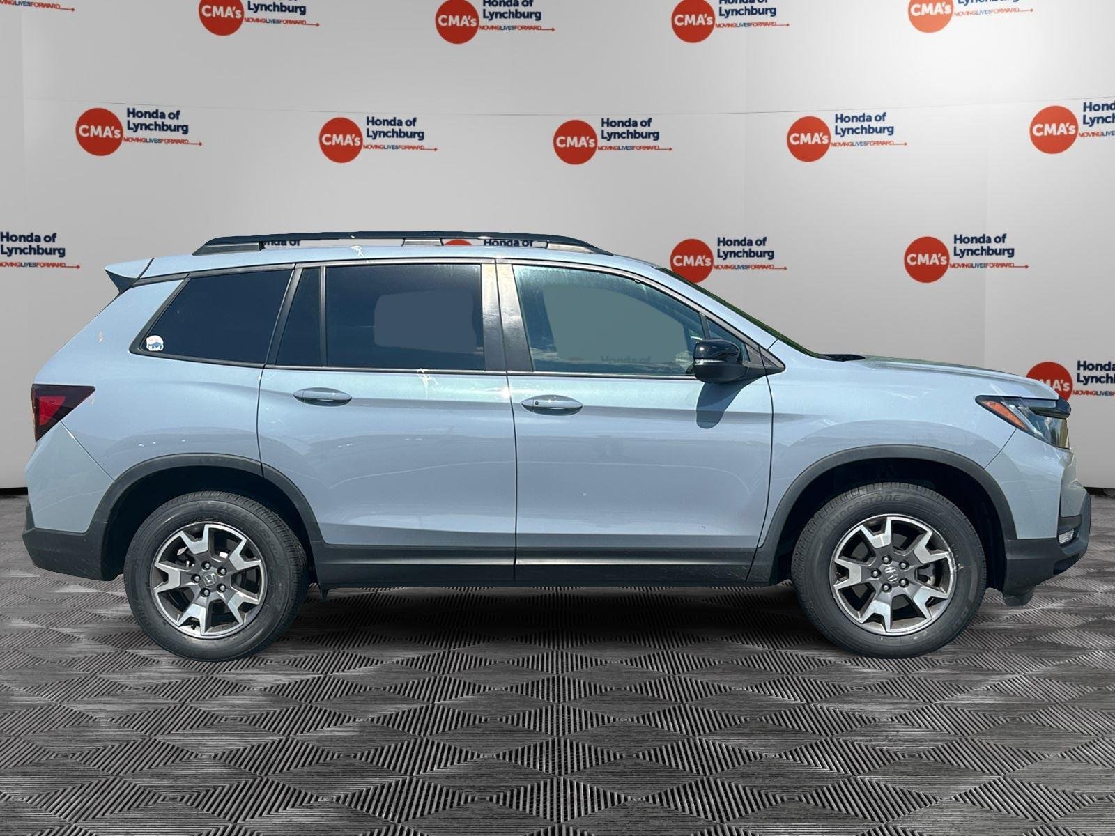 Used 2023 Sonic Gray Pearl Honda TrailSport image 6
