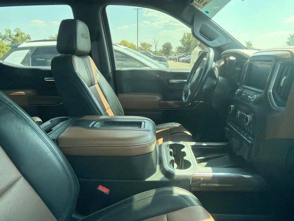 Used 2020 Beige Chevrolet High Country image 2