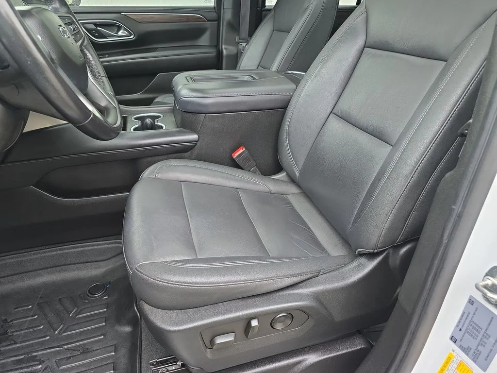 Certified Used 2021 White Chevrolet Z71 image 20