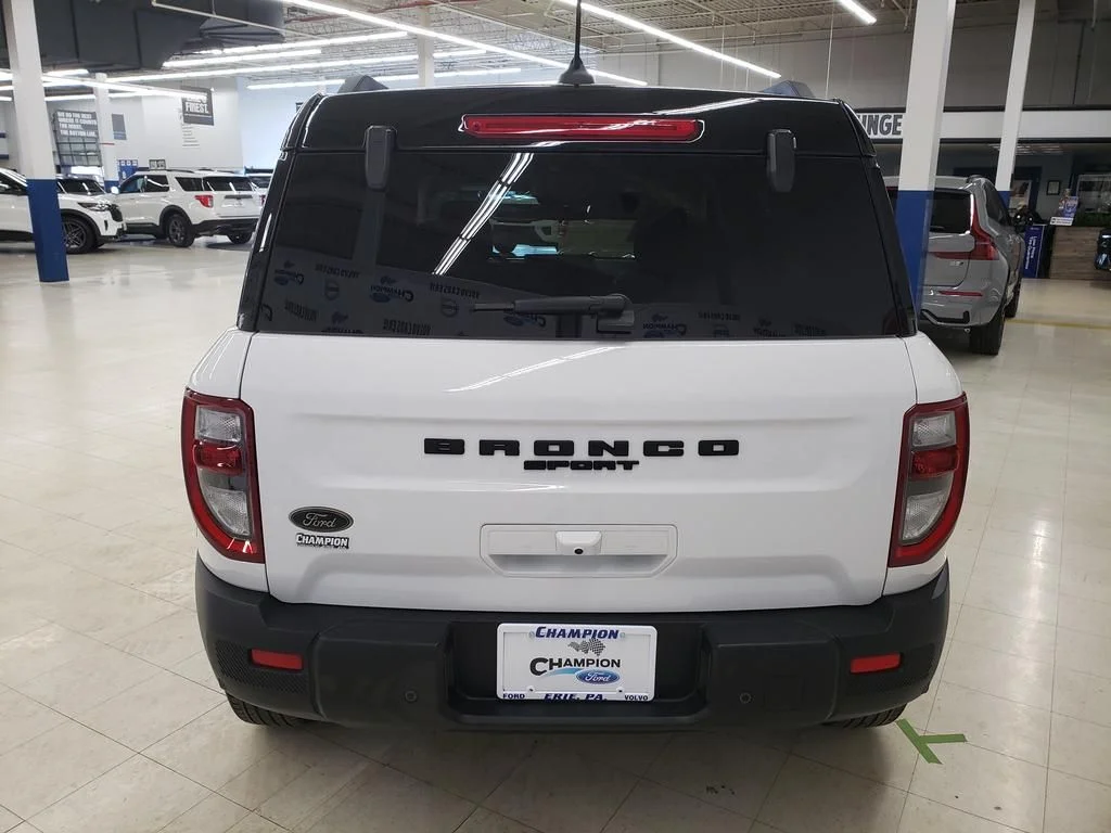 Certified Used 2025 Oxford White Ford Big Bend image 6