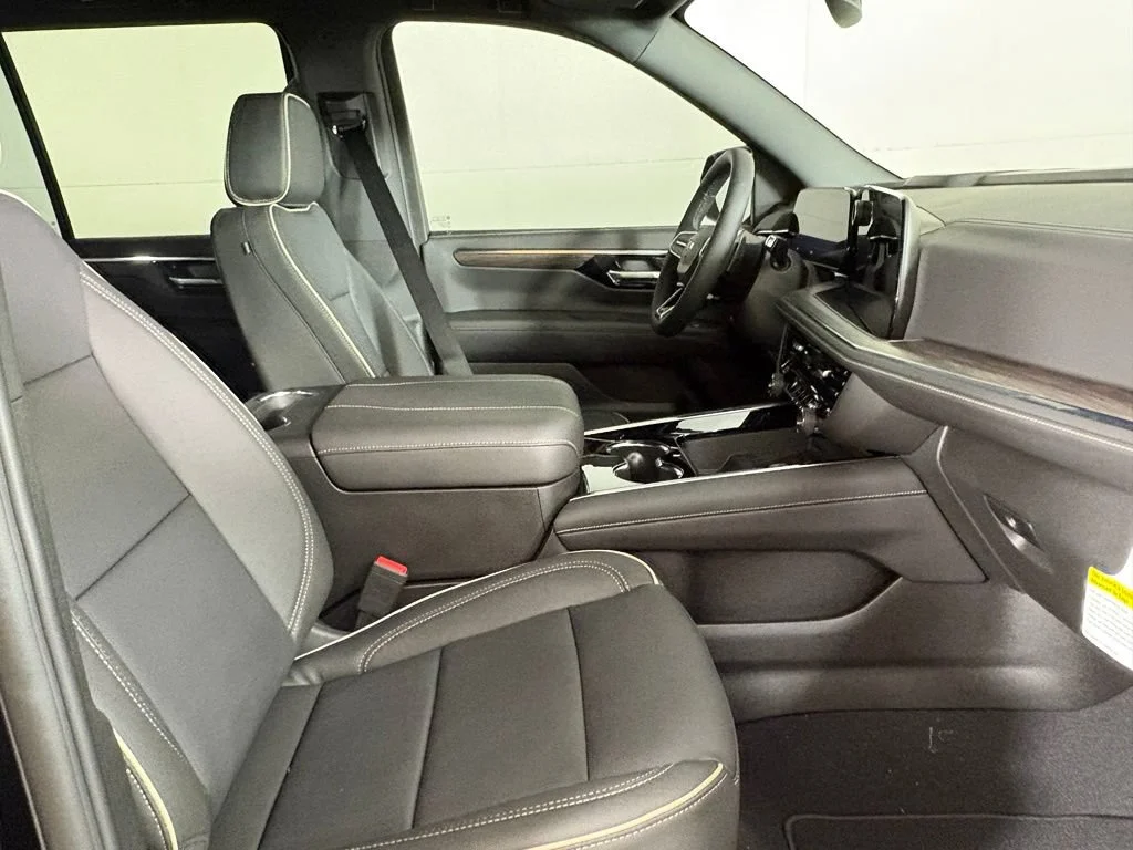 New 2026 Black Chevrolet Premier image 17