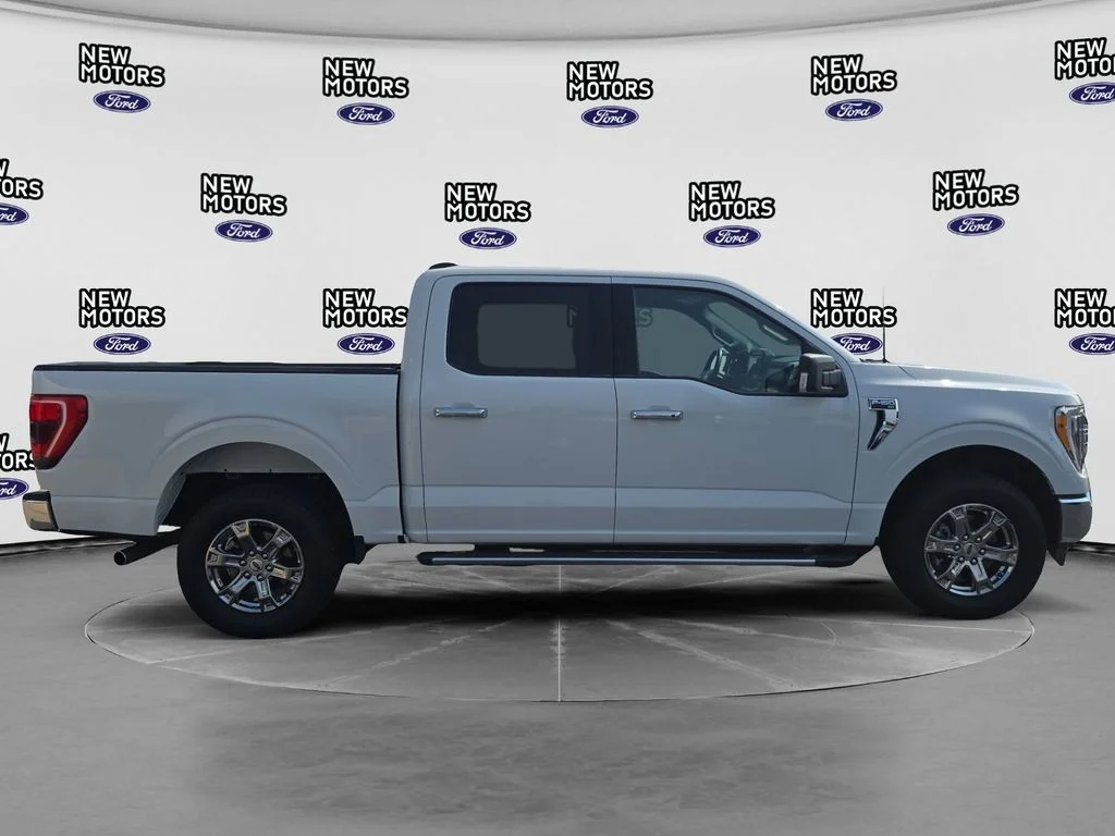 Used 2023 Oxford White Ford XLT image 15