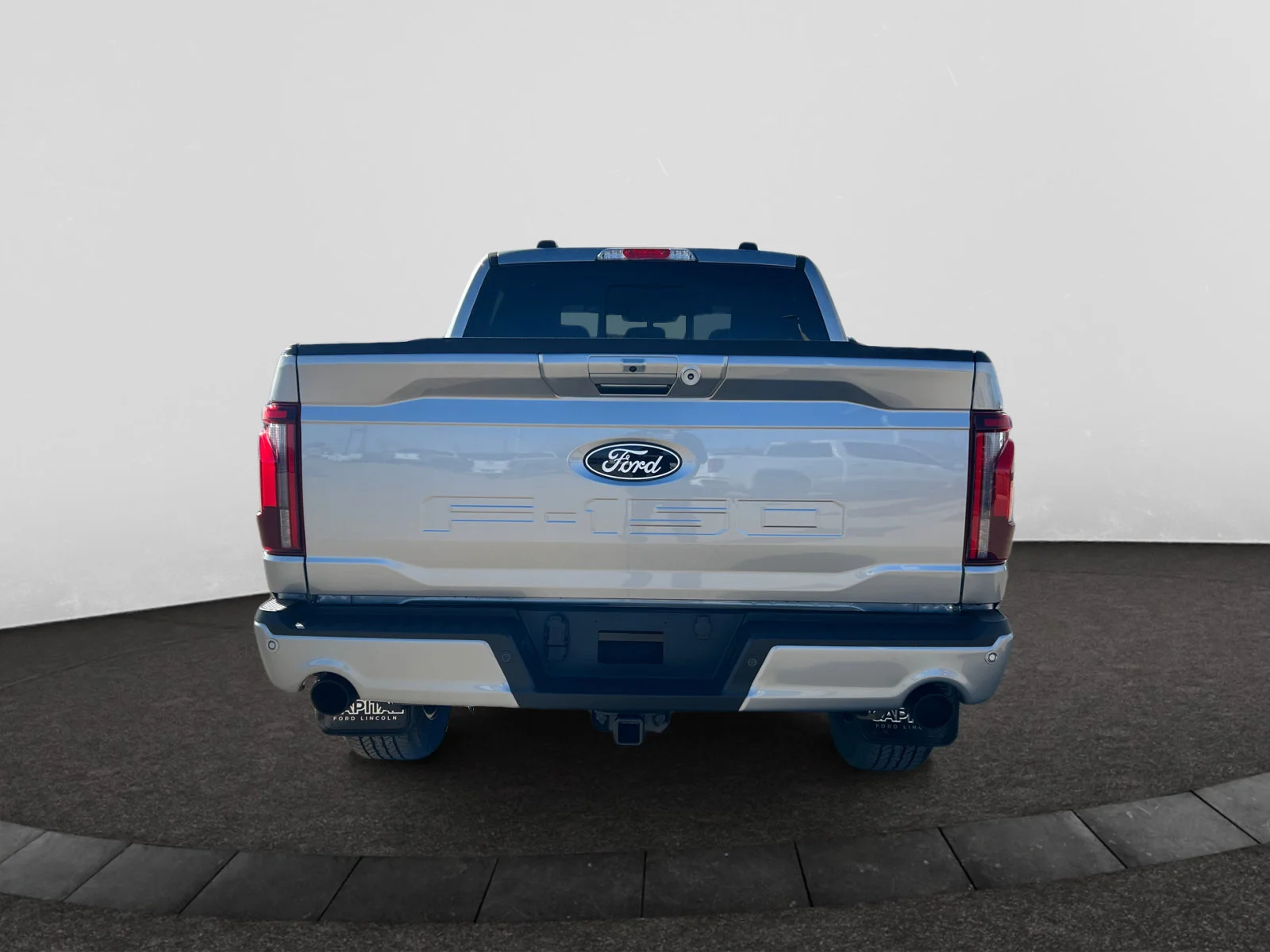 New 2026 Iconic Silver Metallic Ford Lariat image 4
