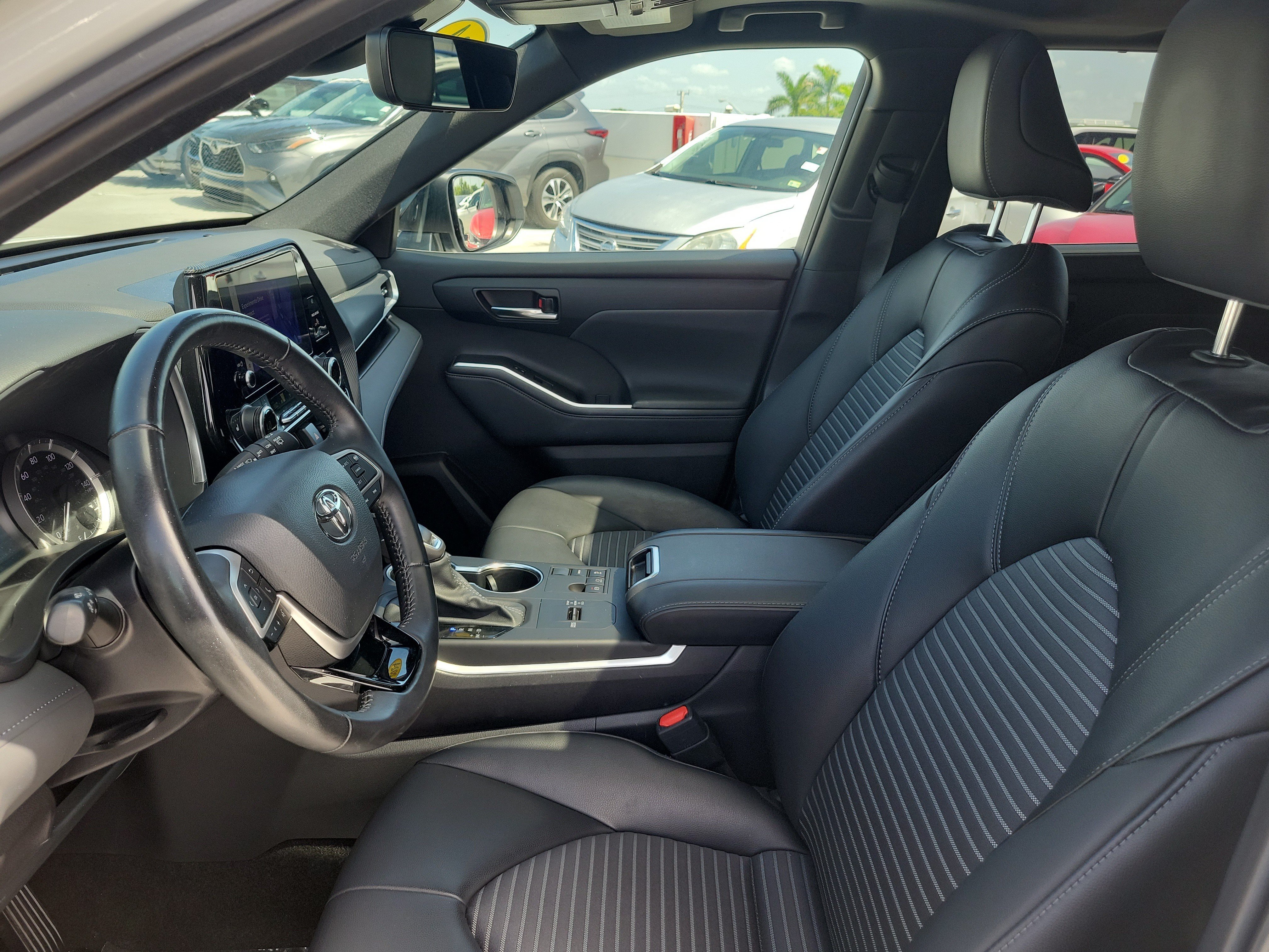 Certified Used 2024 Pearl Toyota LE image 25