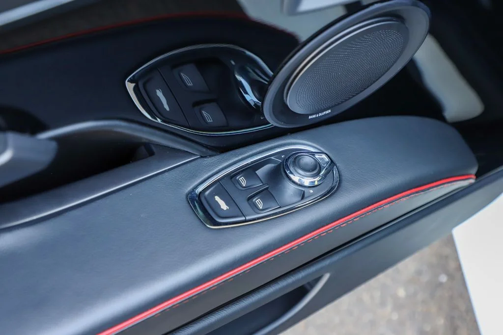 2019 Aston Martin DBS Superleggera Base - Photo 58