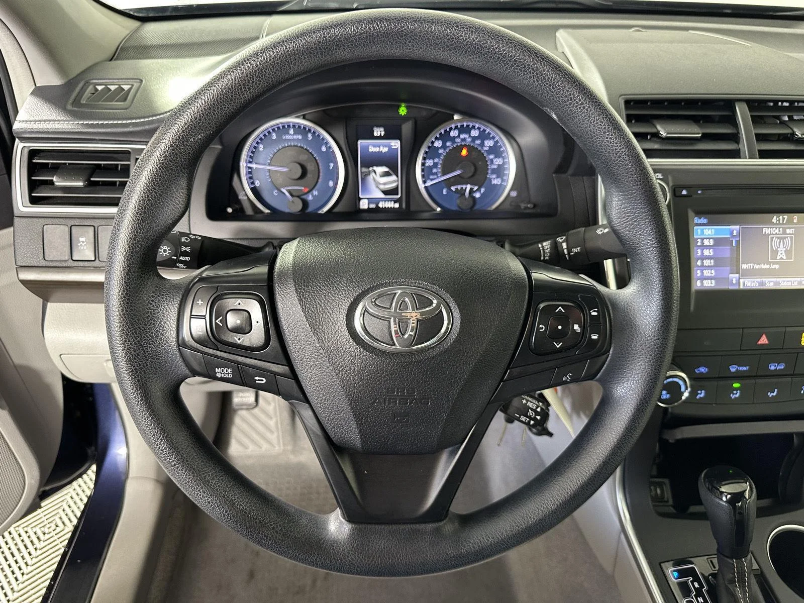 Used 2017 Parisian Night Pearl Toyota SE image 14