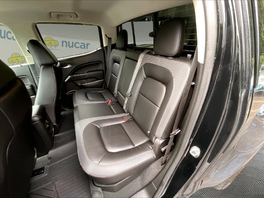 Used 2022 Black GMC AT4 w/Leather image 25