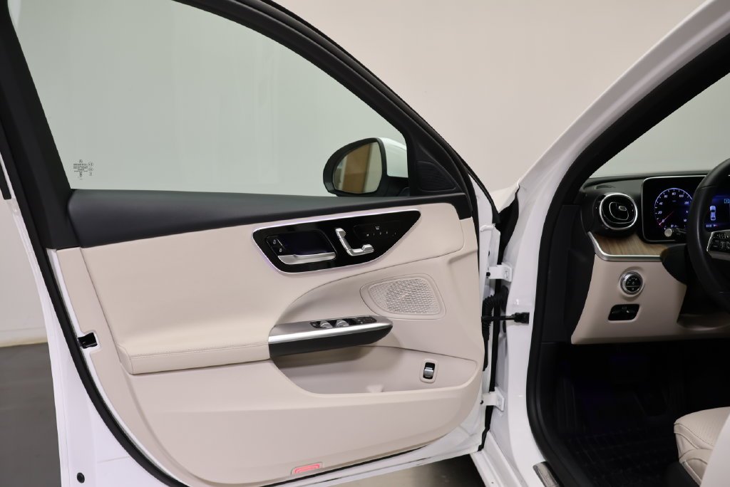 Certified Used 2023 Polar White Mercedes-Benz C 300 image 31