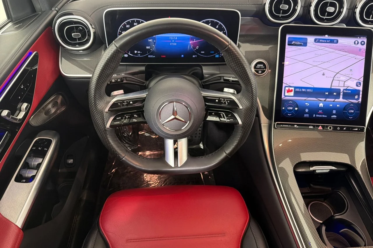 Used 2024 Polar White Mercedes-Benz GLC 300 image 13