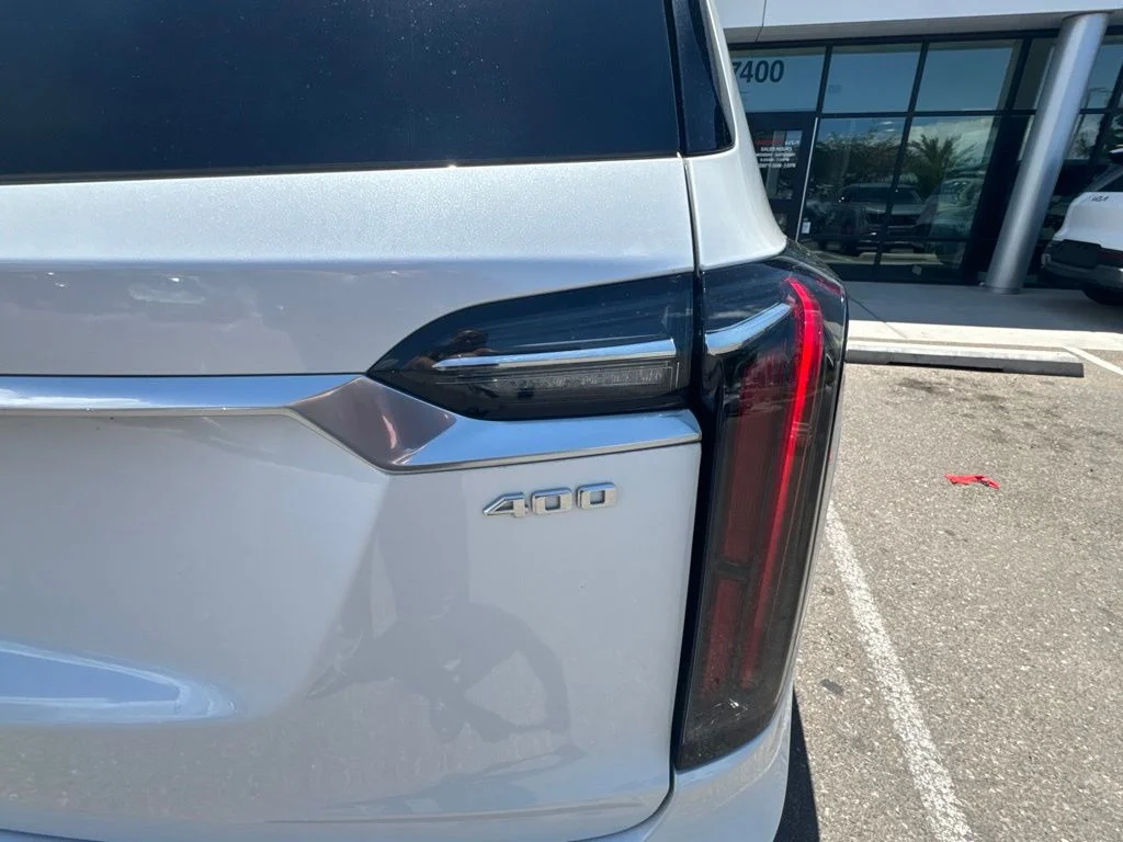 Used 2021 White Cadillac Sport image 6