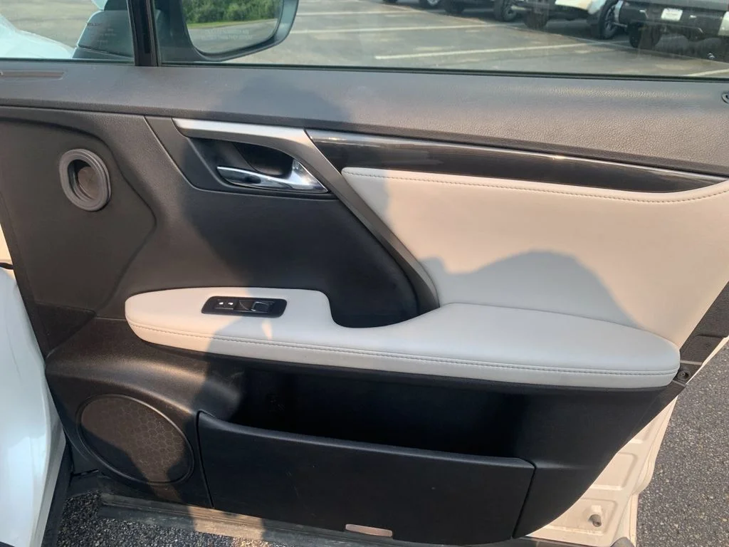 Used 2017 White Lexus 350 image 20